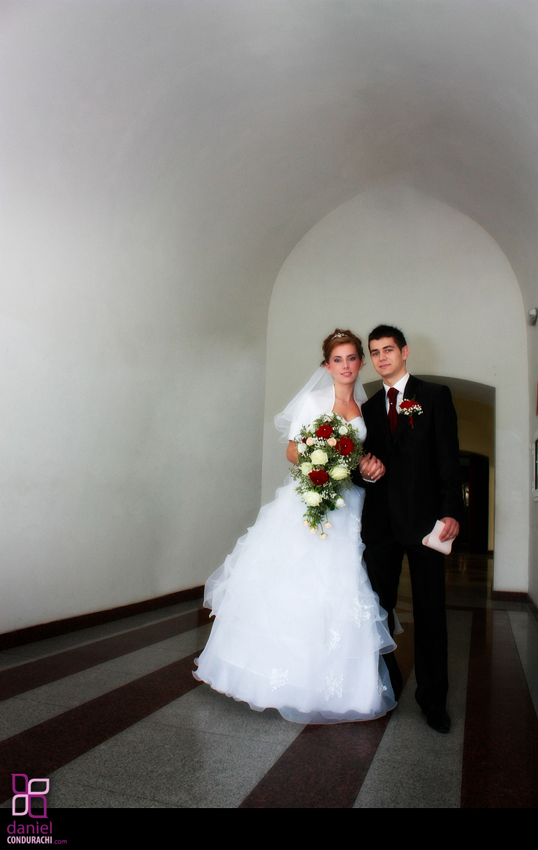 Photo Image of Bogdan and Catalina civil marriage in Iasi Romania by Daniel Mihai Condurachi blog byCodDot 