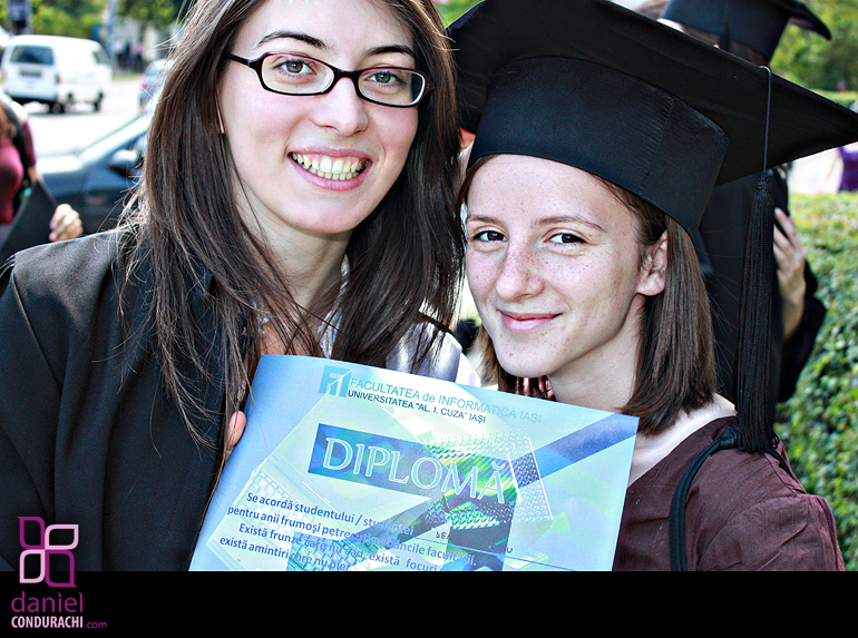 Photo Image of Denisa\'s Graduation Festivity from Computer Science Faculty of A. I. Cuza University of Iasi Romania Daniel Condurachi fotograf Iasi blog byCodDot