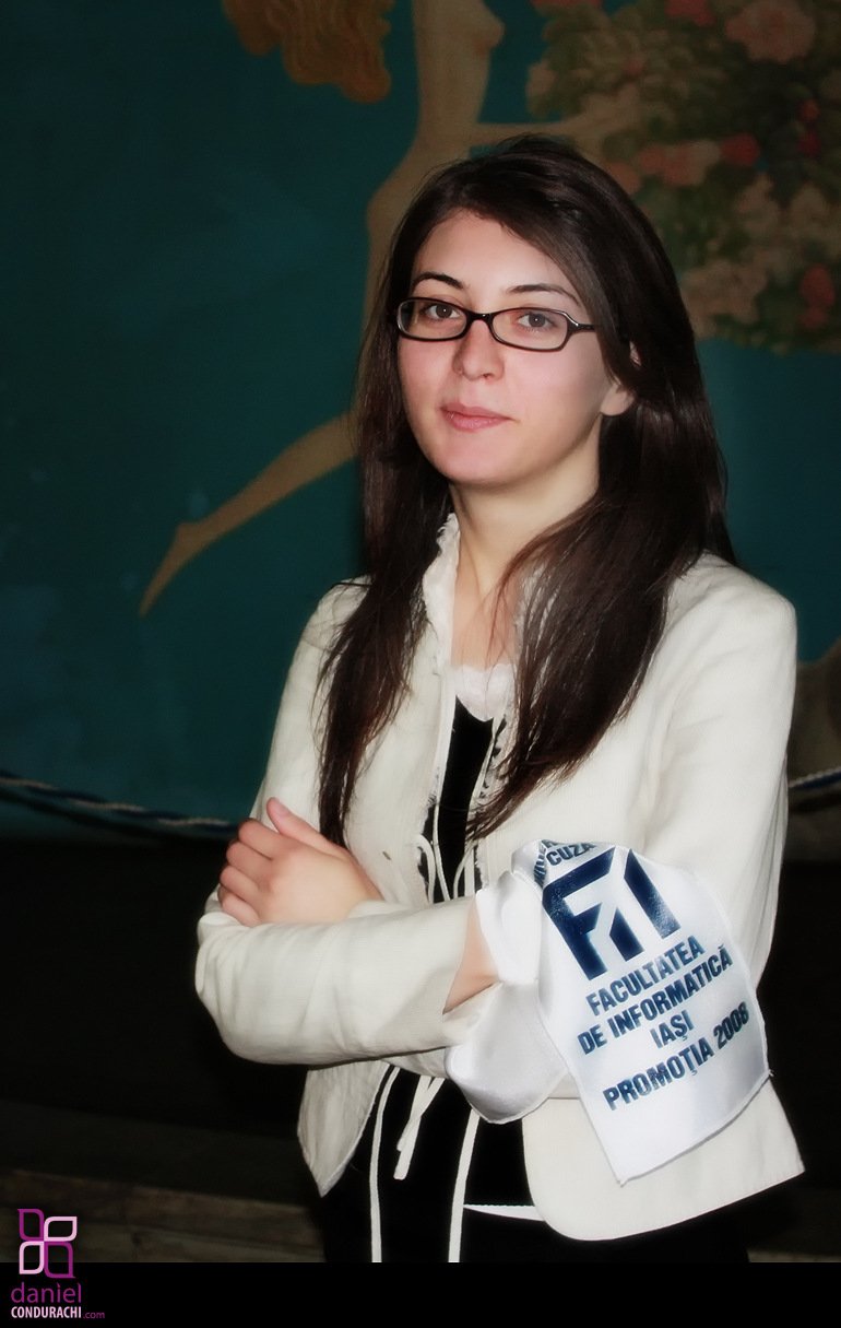 Photo Image of Denisa\'s Graduation Festivity from Computer Science Faculty of A. I. Cuza University of Iasi Romania Daniel Condurachi fotograf Iasi blog byCodDot