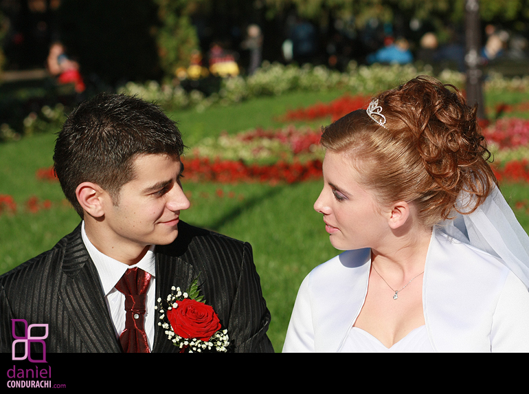 Bogdan and Catalina Paduraru Wedding Photo Shooting in Copou Park of Iasi